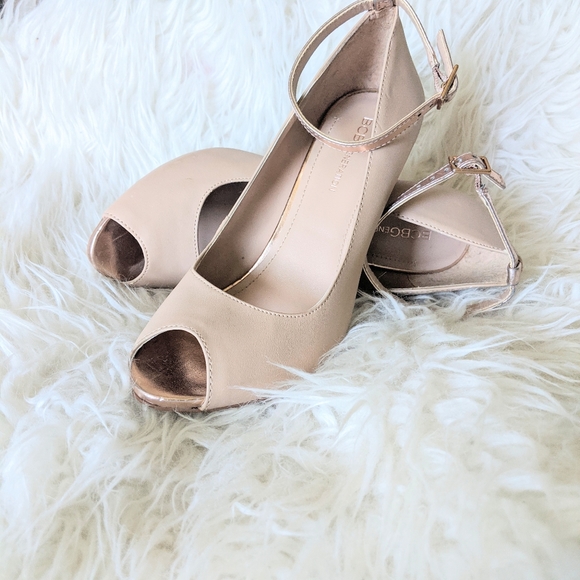 BCBGeneration Peep-toe Heels - Picture 2 of 9